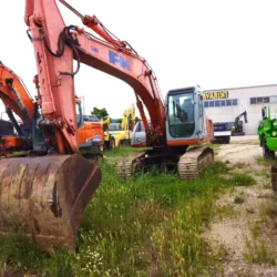 FIAT KOBELCO E215
